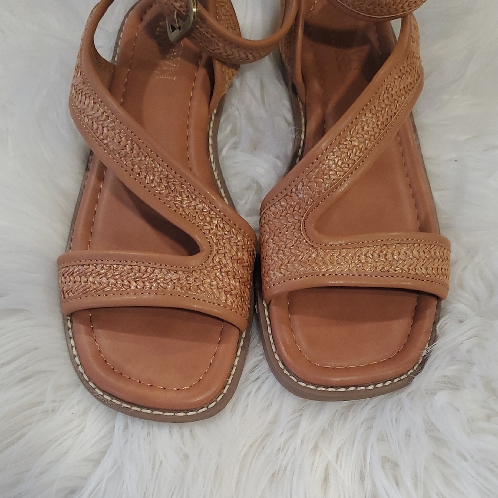 Crown Vintage Tan Sandals with Braided Straps - Picture 8 of 16